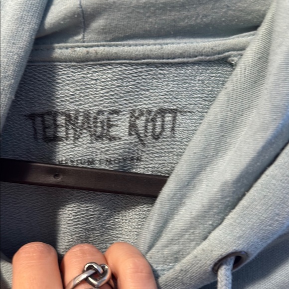 BULK BUY- 4 Men’s Oversized Long Hoodies in Neutral Tones- Teenage Riot - Picture 6 of 8